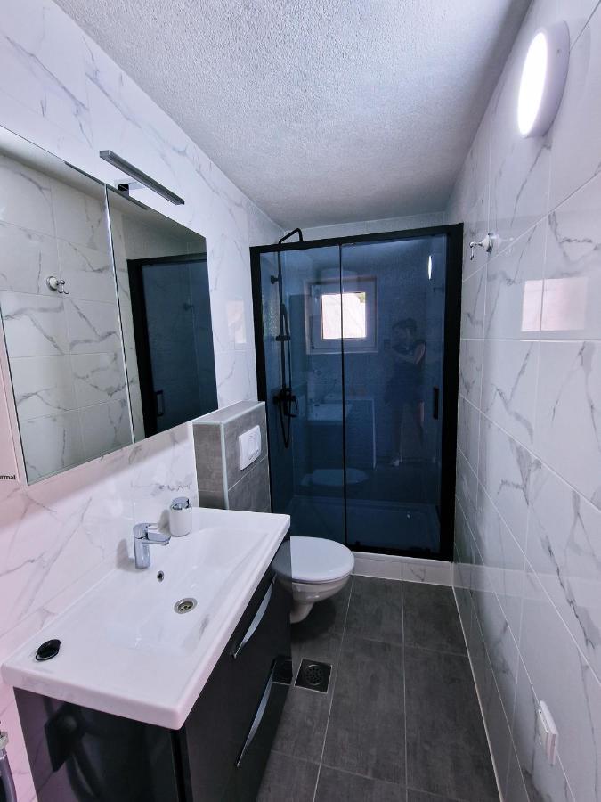 Kuca Za Odmor Dobrila Otel Jelsa  Dış mekan fotoğraf