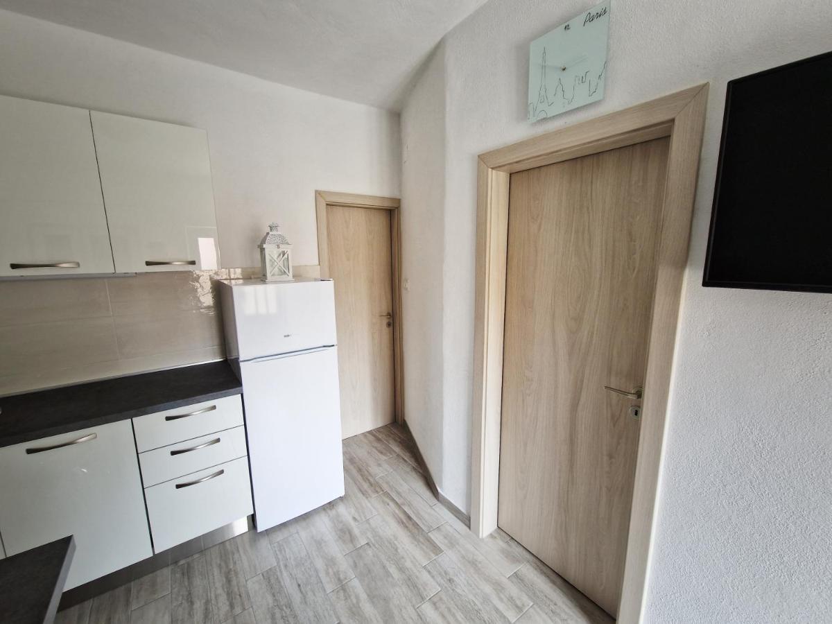 Kuca Za Odmor Dobrila Otel Jelsa  Dış mekan fotoğraf