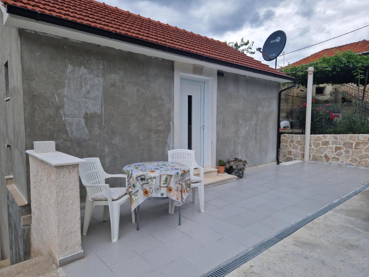 Kuca Za Odmor Dobrila Otel Jelsa  Dış mekan fotoğraf