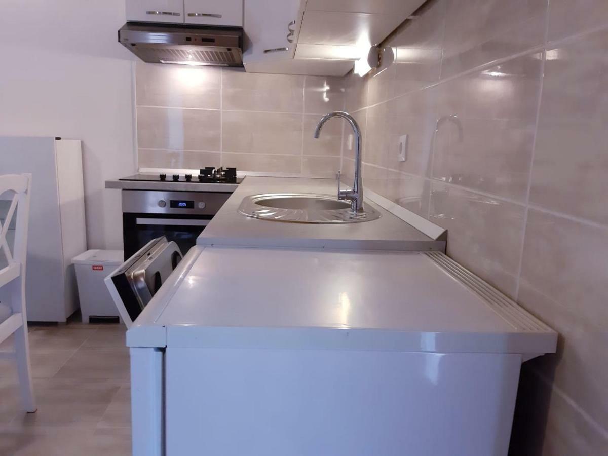 Kuca Za Odmor Dobrila Otel Jelsa  Dış mekan fotoğraf