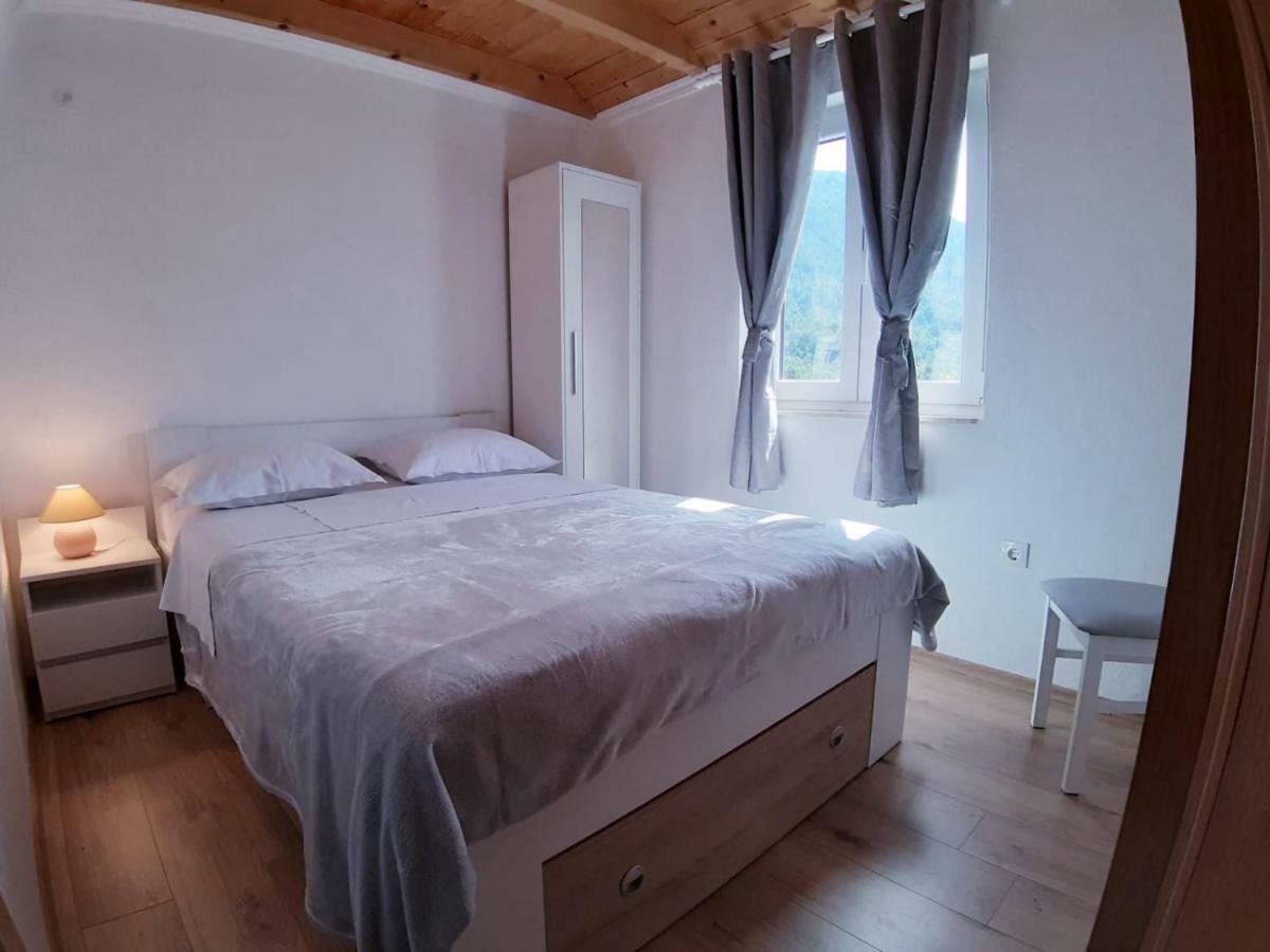 Kuca Za Odmor Dobrila Otel Jelsa  Dış mekan fotoğraf